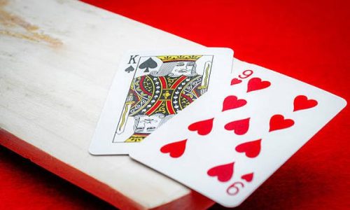 Exploring the History of Video Poker: From Humble Beginnings to Modern-Day Craze