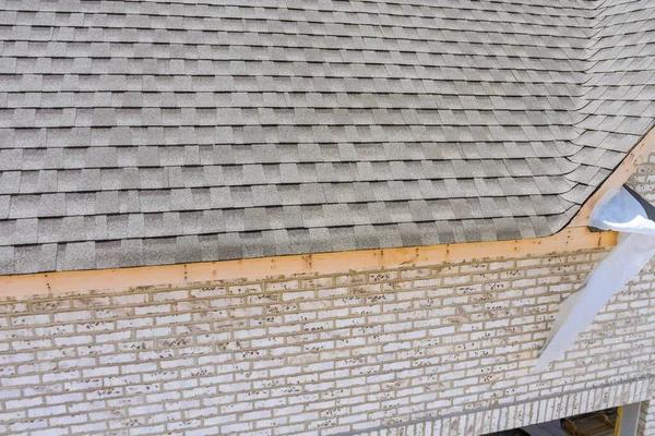 Choosing the Right Materials for Roof Replacement in Midlothian