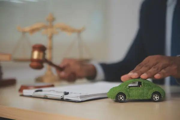 Car Crash Lawyer Chicago with Proven Courtroom Success