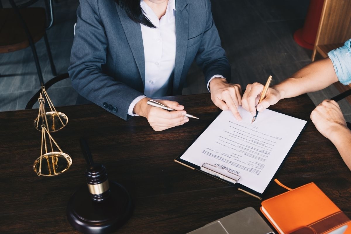 Easy Mobile Notary Appointments Through traveling mobile notary near me Point Pleasant NJ